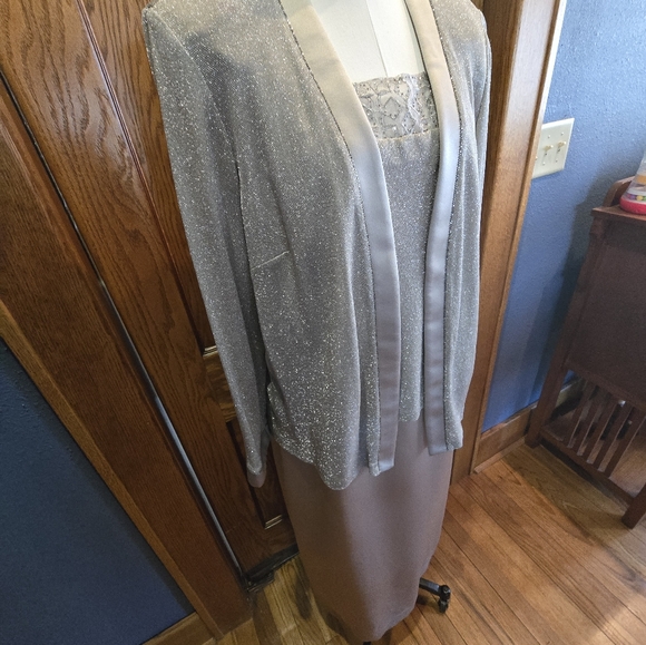 Taupe colored dress with jacket, by Alex Evenings, size 16W - Picture 3 of 7